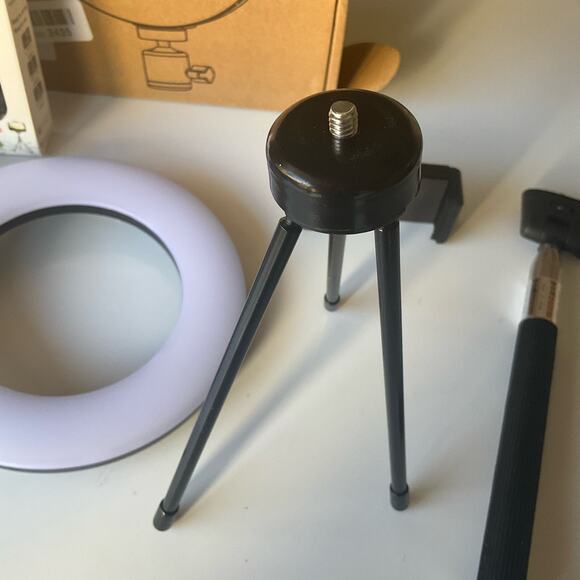 8'' Ring Light,w Extendable Tripod Stand, for Live Stream/Makeup/YouTube/TikTok - Picture 8 of 12